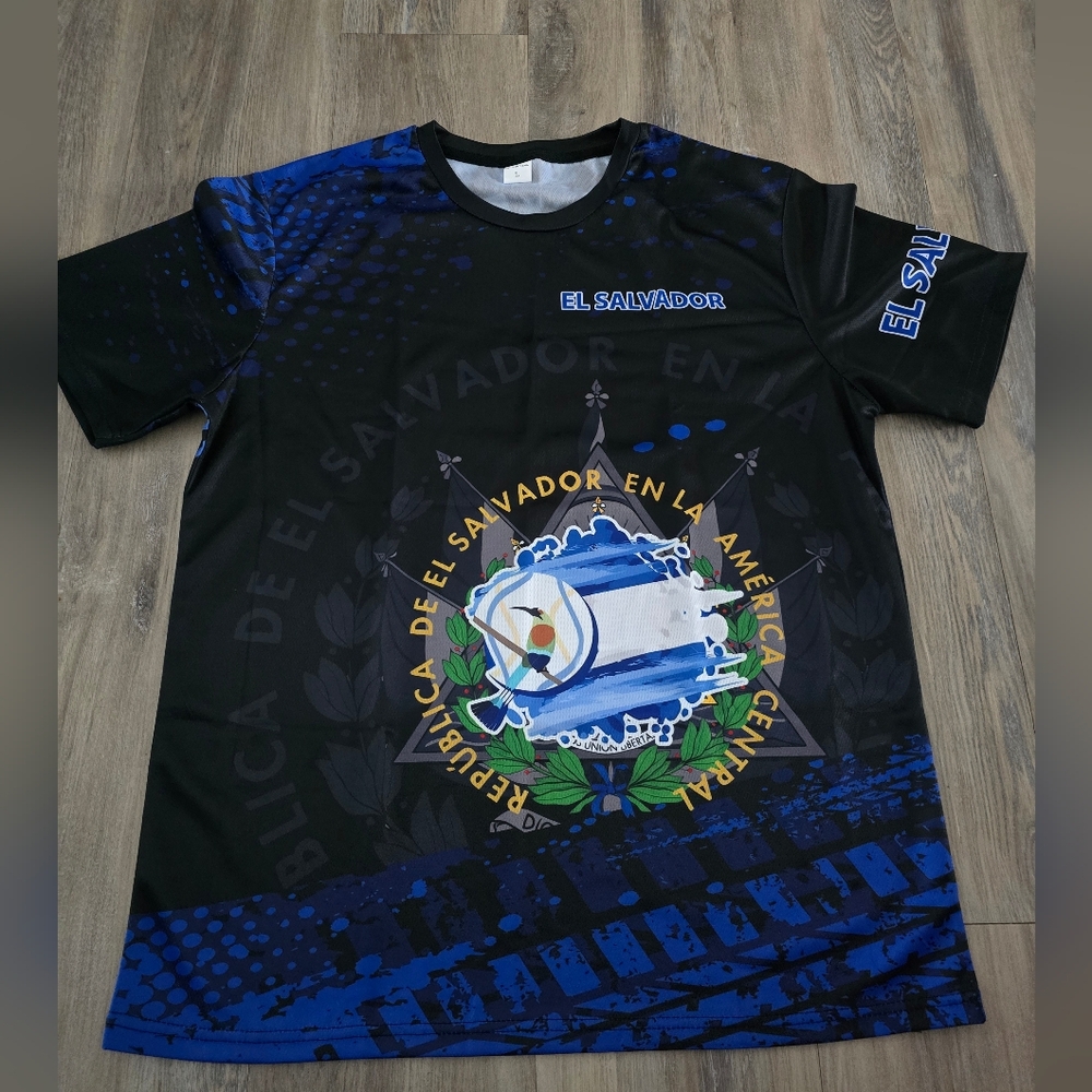 El Salvador Unisex Jersey Large New In Package